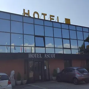 Ascot Отель Бинаско
