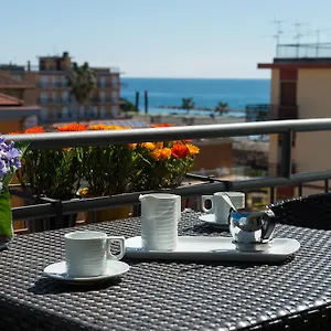 3* Отель Ristorante La Marina Mhotelsgroup
